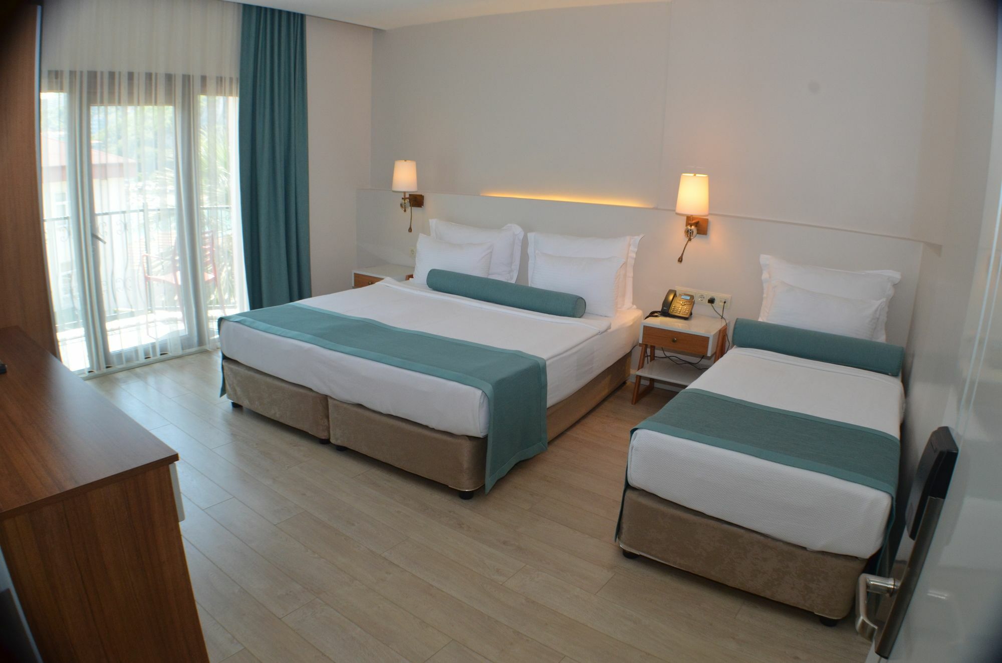 אמסרה Sardinia Otel מראה חיצוני תמונה